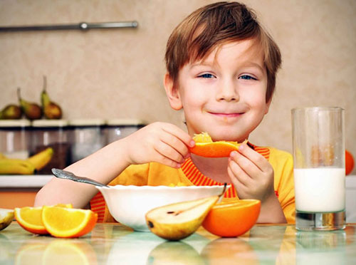 Vitamin C có vai trò như thế nào đối với trẻ nhỏ?